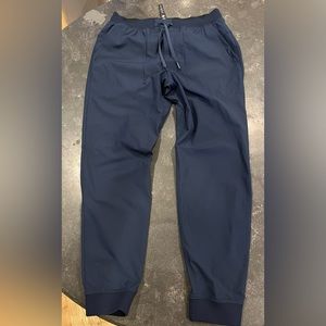 Lululemon abc warpstreme jogger true navy. 30in inseam sz large